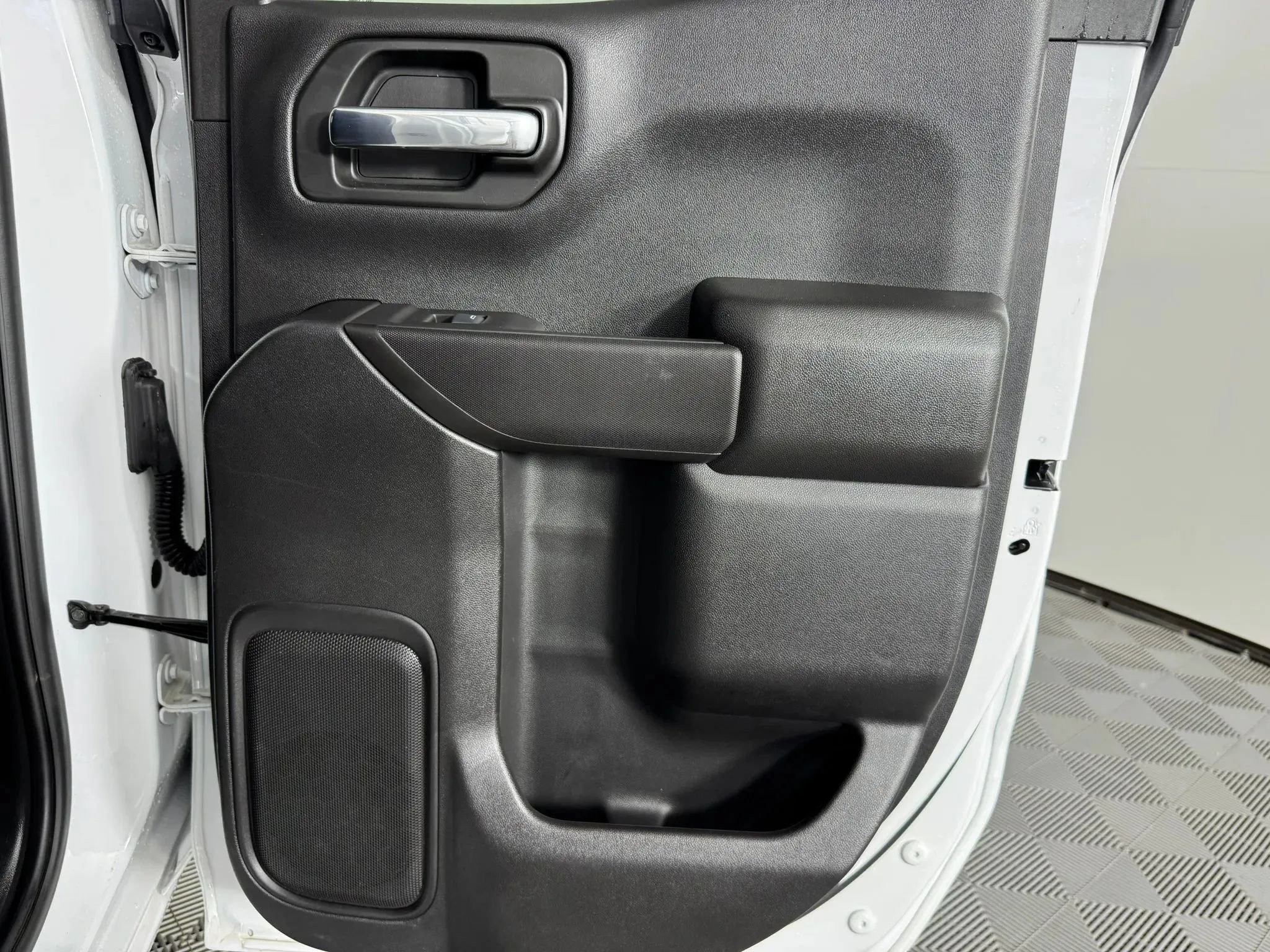Used 2025 Chevrolet Silverado 1500 W/T w/ WT Safety Package AWD/4WD image 39