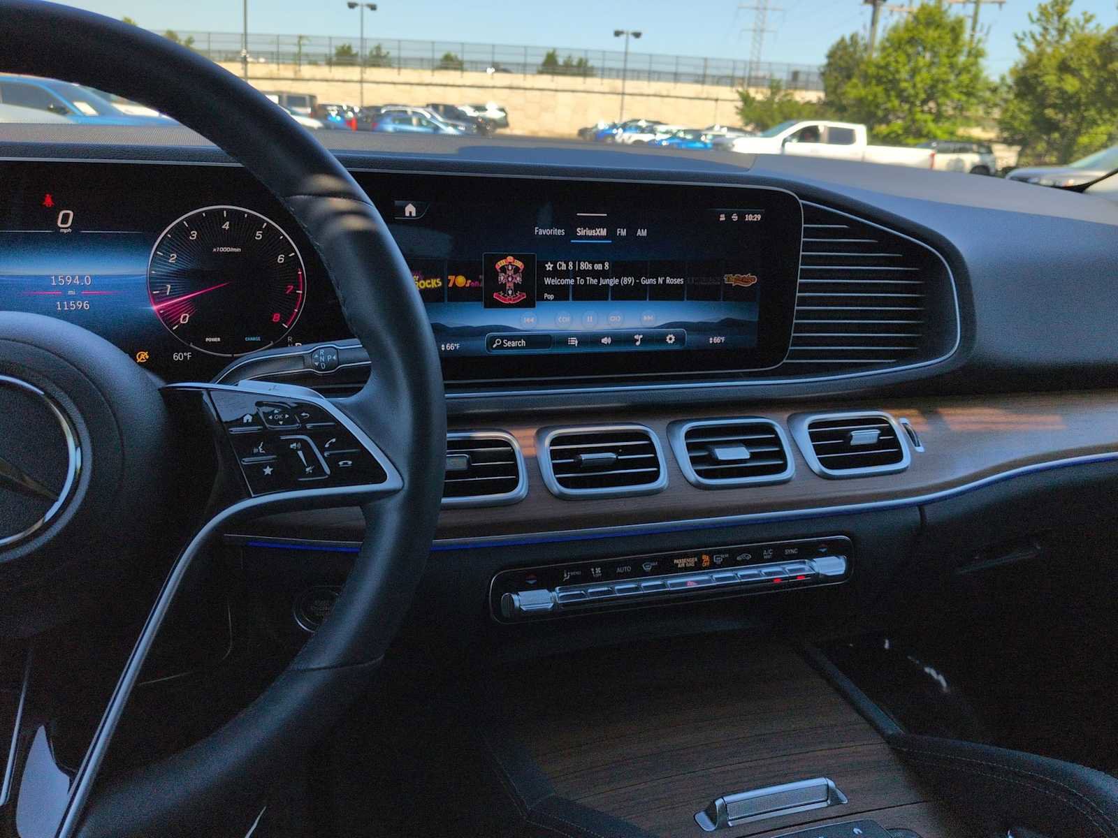 Used 2024 Mercedes-Benz GLE 350 4MATIC image 30