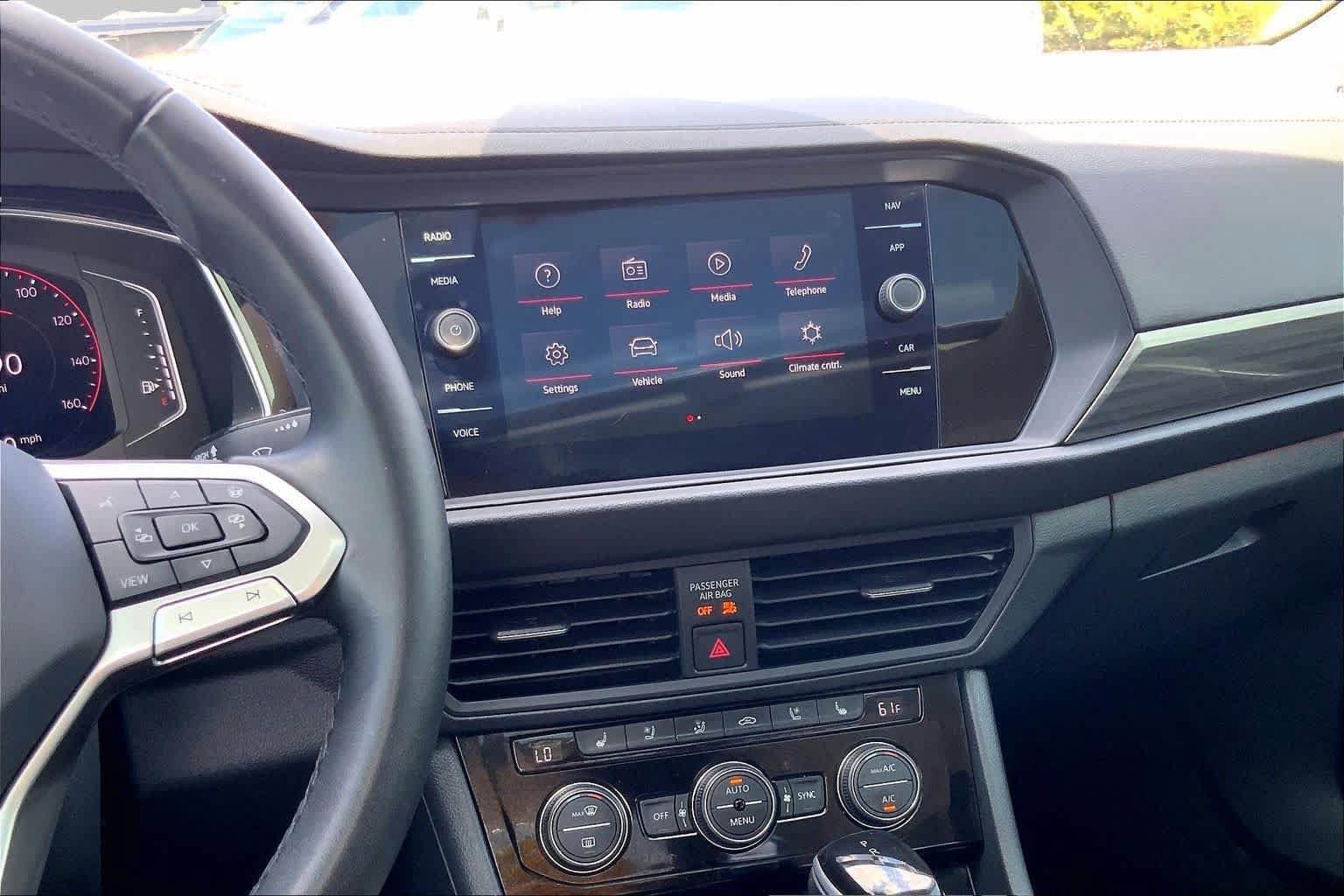 Used 2024 Volkswagen Jetta SEL FWD image 7