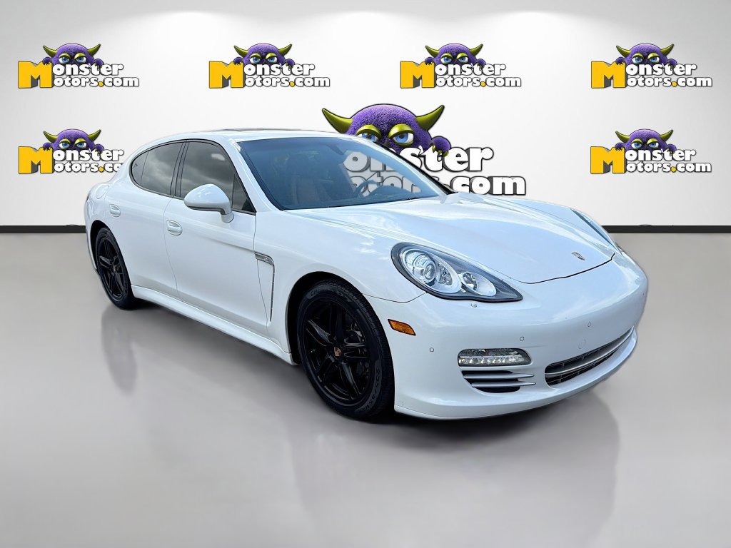Used 2013 Porsche Panamera 4 Platinum Edition AWD/4WD image 3
