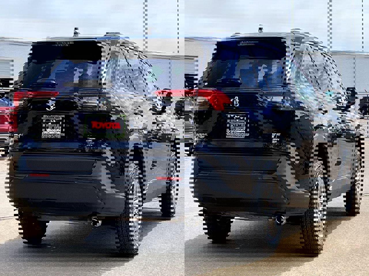 Used 2024 Toyota RAV4 XLE image 4