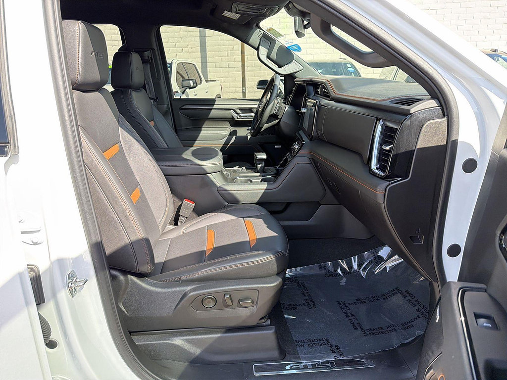 Used 2025 GMC Sierra 1500 AT4 AWD/4WD image 27