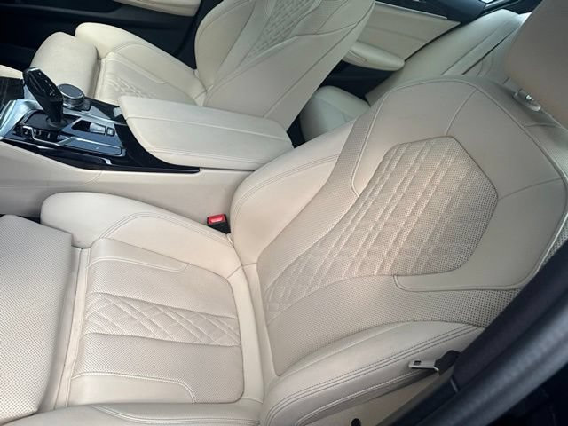 Used 2023 BMW 540i xDrive w/ M Sport Package AWD/4WD image 25