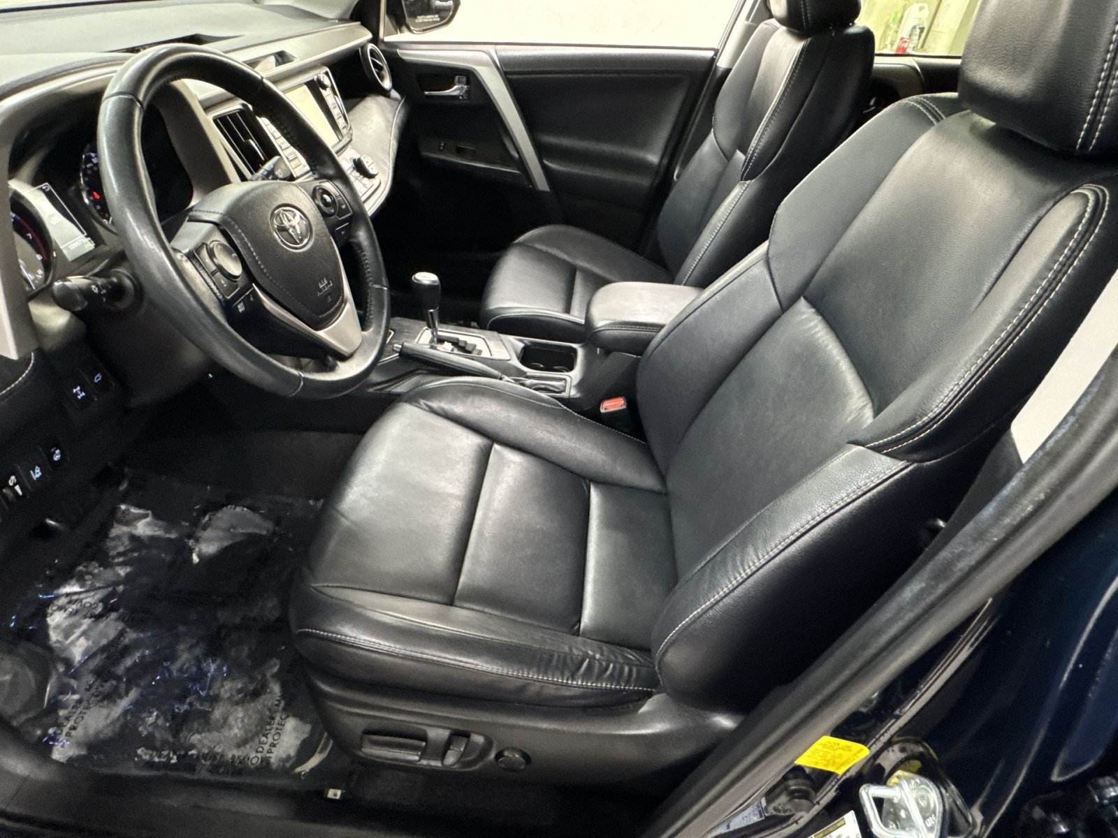 Used 2017 Toyota RAV4 Platinum AWD/4WD image 16