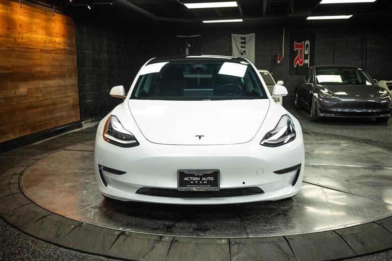 Used 2018 Tesla Model 3 Long Range image 4