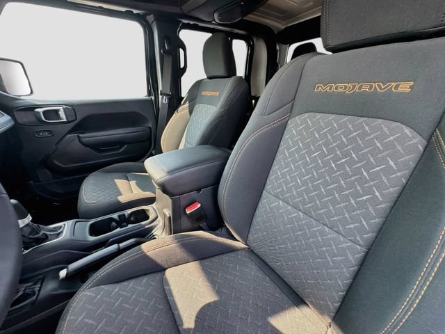 Used 2026 Jeep Gladiator Mojave AWD/4WD image 24