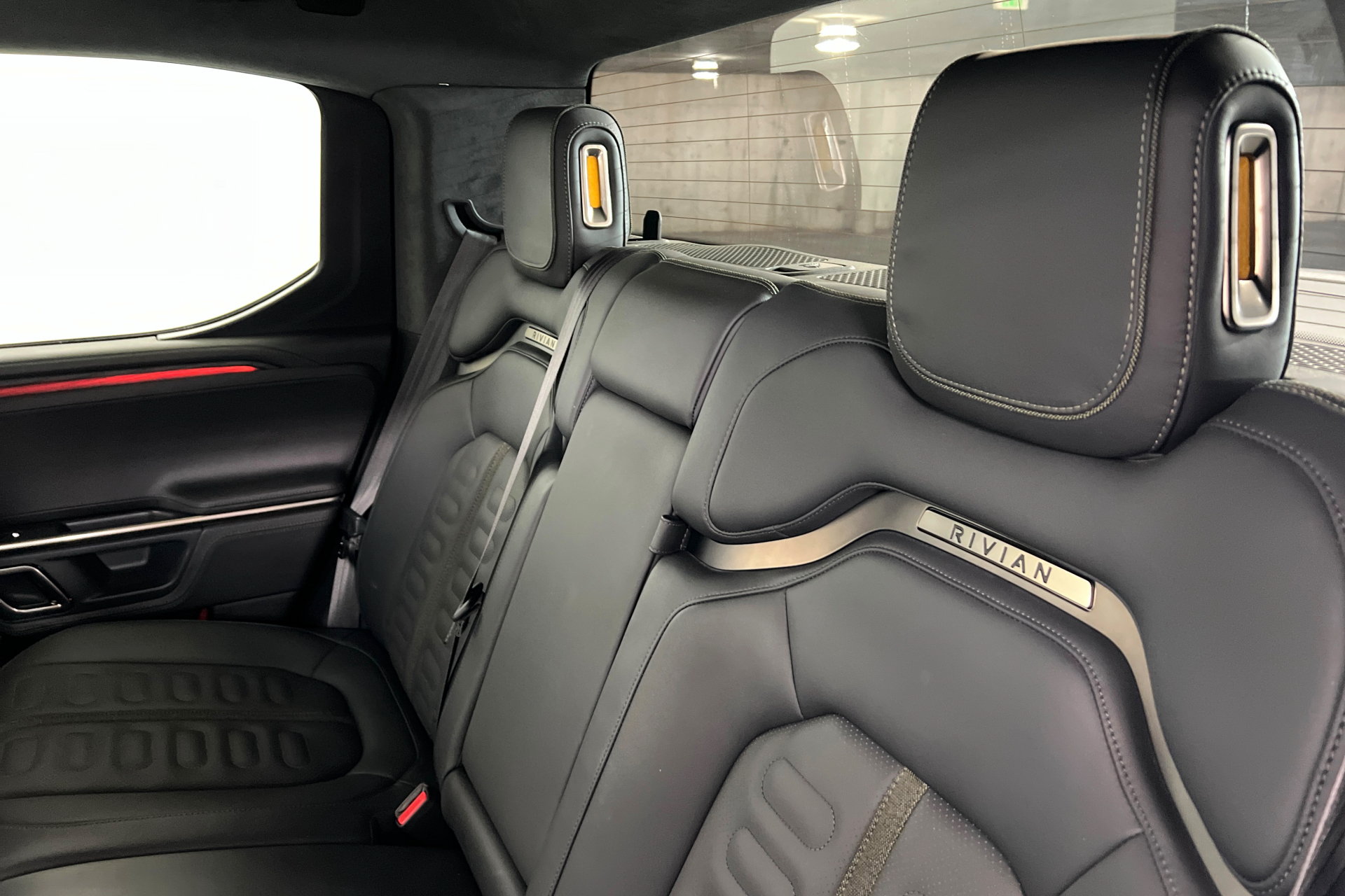 Used 2023 Rivian R1T Adventure Dual AWD/4WD image 20