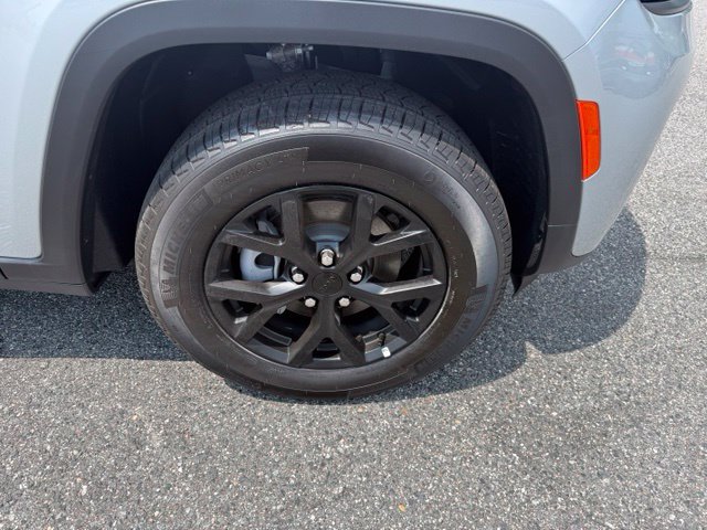 New 2026 Jeep Grand Cherokee Altitude AWD/4WD image 50