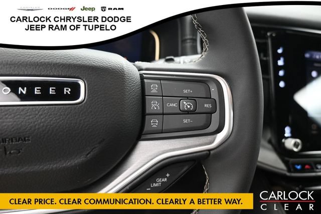 Used 2025 Jeep Wagoneer Series III w/ Premium Group I AWD/4WD image 16