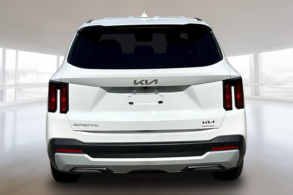 New 2026 Kia Sorento LX FWD image 4