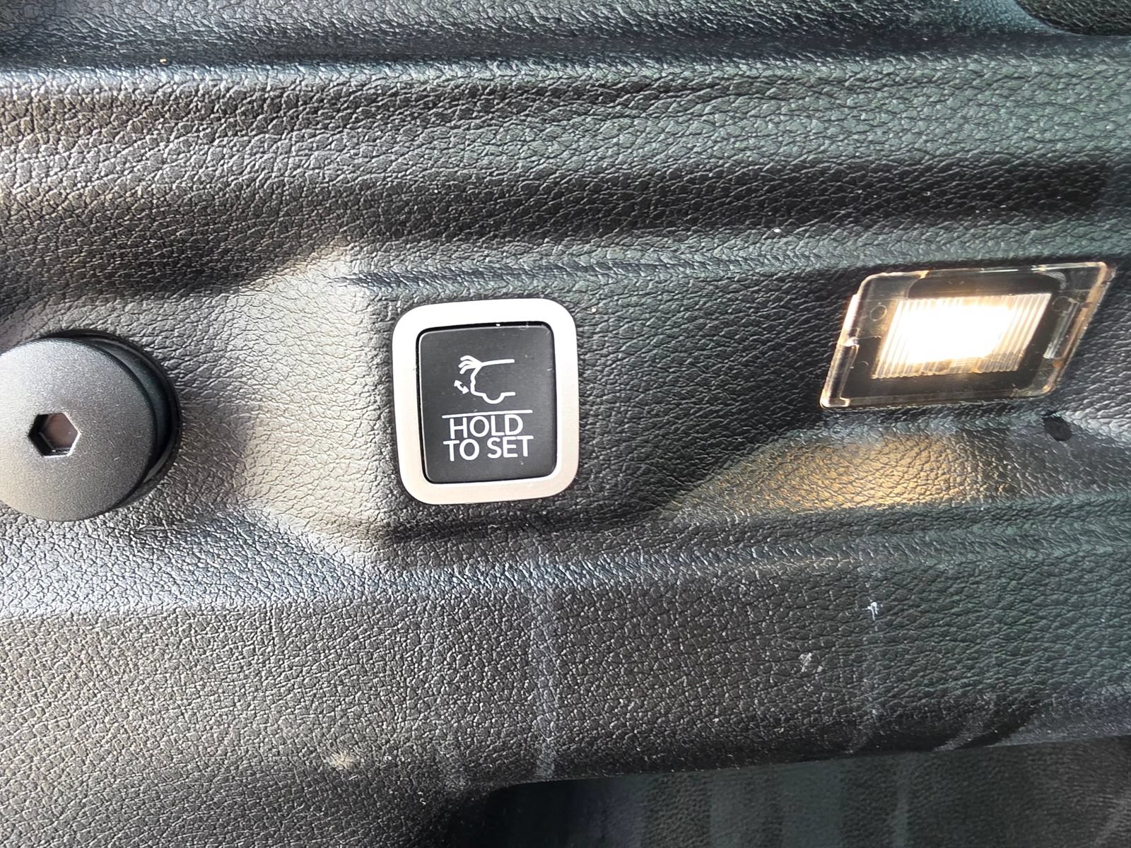 Used 2021 Jeep Grand Cherokee L Laredo AWD/4WD image 40