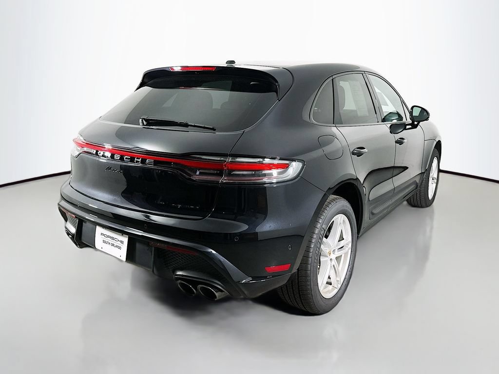 Certified 2025 Porsche Macan AWD/4WD image 9