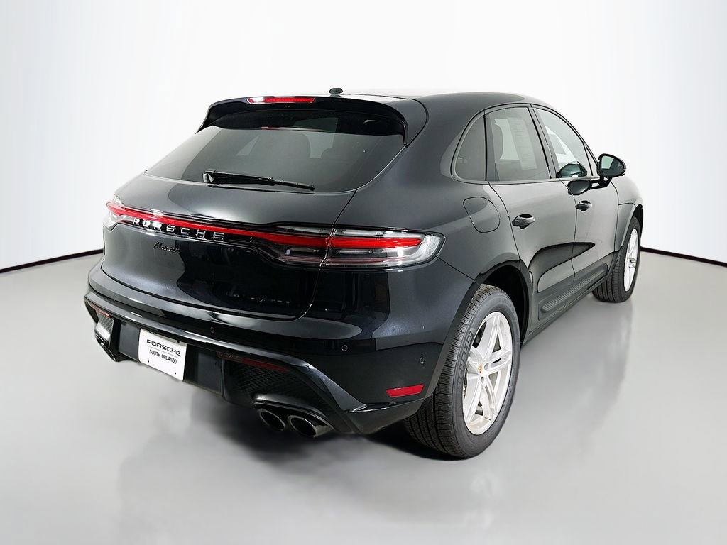 Certified 2025 Porsche Macan AWD/4WD image 9