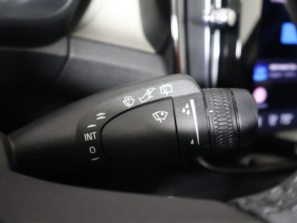 Used 2023 Volvo XC40 B5 Plus w/ Protection Package Premier AWD/4WD image 41