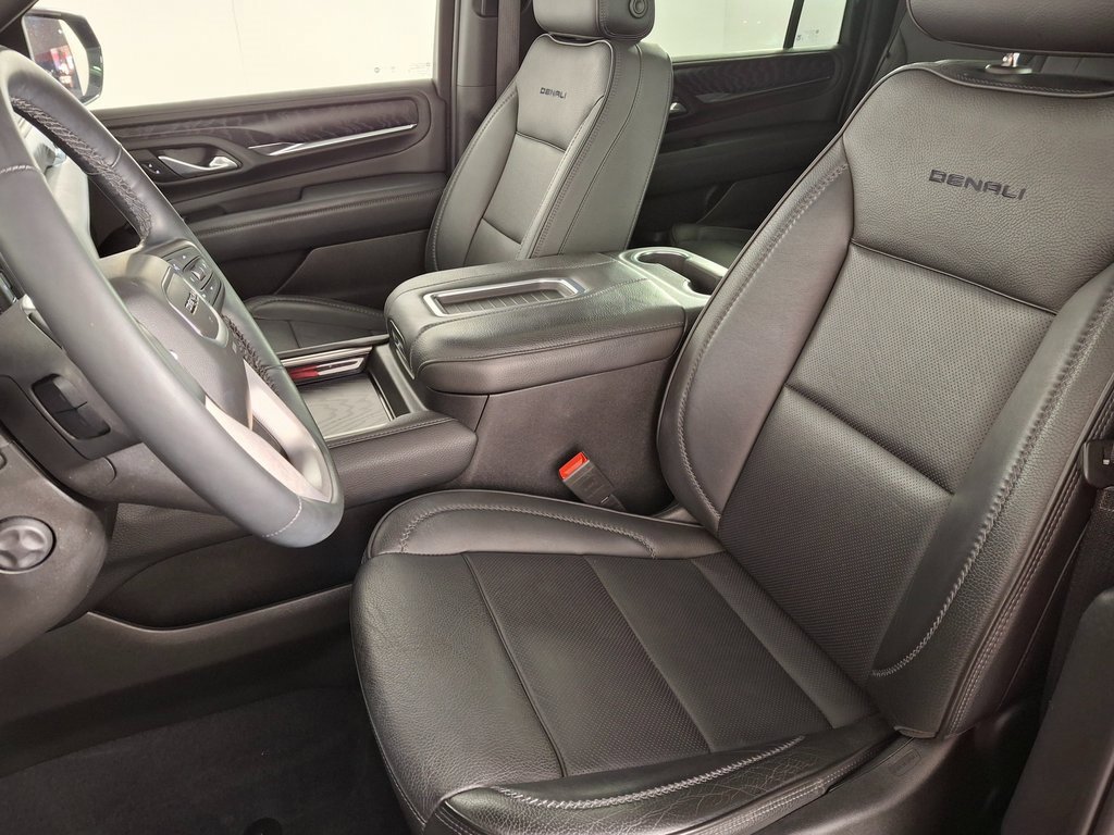 Used 2023 GMC Yukon XL Denali image 28