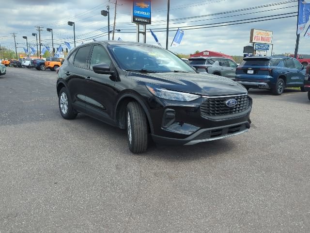 Used 2025 Ford Escape Active image 4