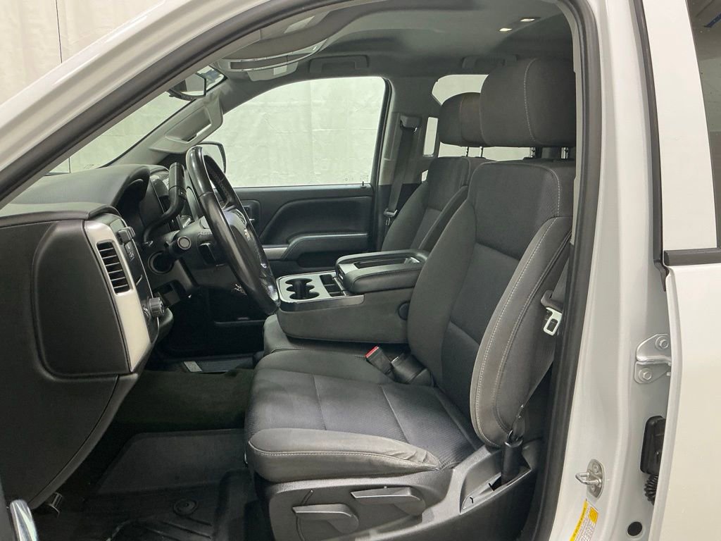 Used 2018 Chevrolet Silverado 1500 LT w/ Trailering Package image 9