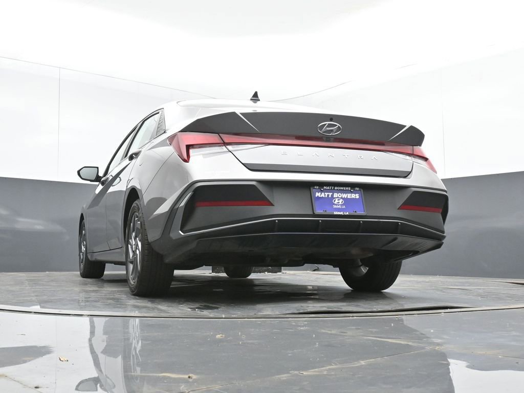 Used 2024 Hyundai Elantra SEL image 39