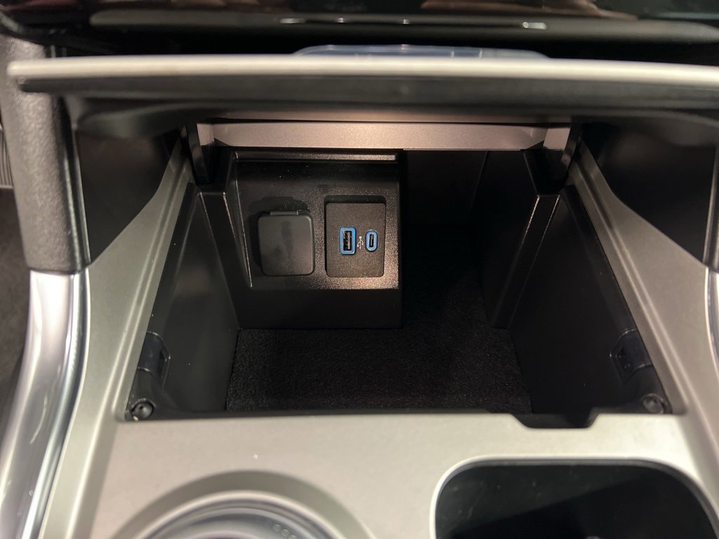 Certified 2023 Ford Explorer Limited w/ Hybrid Equipment Group 310A image 15