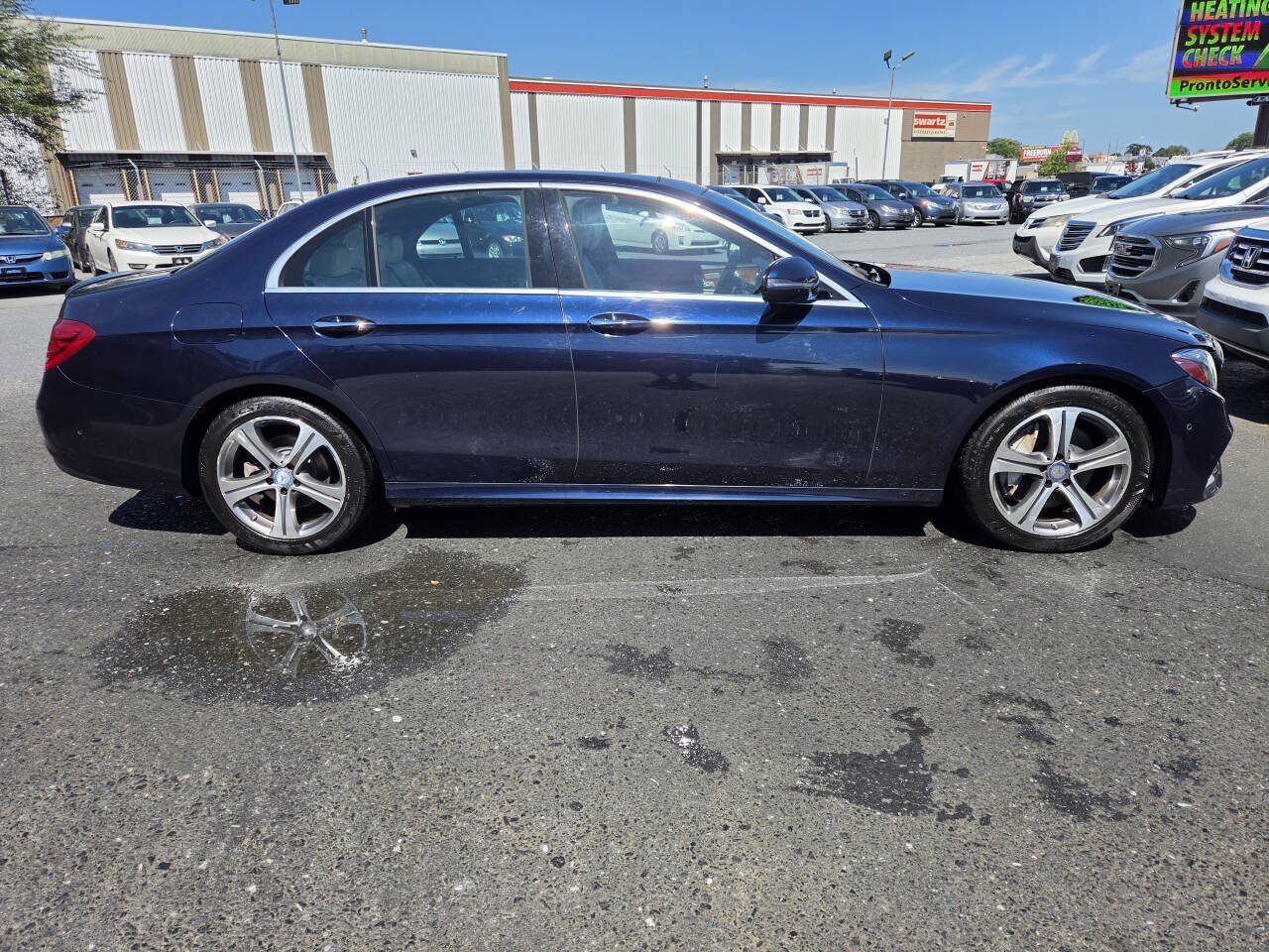 Used 2017 Mercedes-Benz E 300 4MATIC image 5