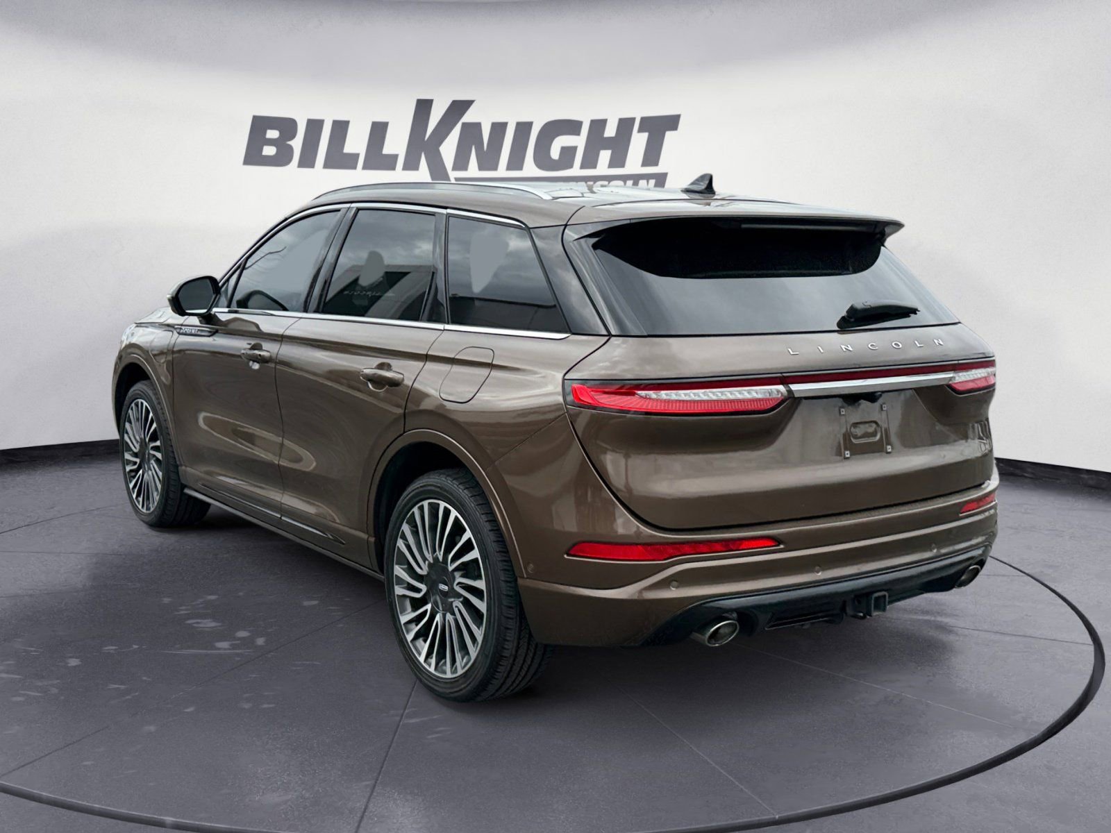 Used 2022 Lincoln Corsair Grand Touring w/ Elements Technology Bundle image 3