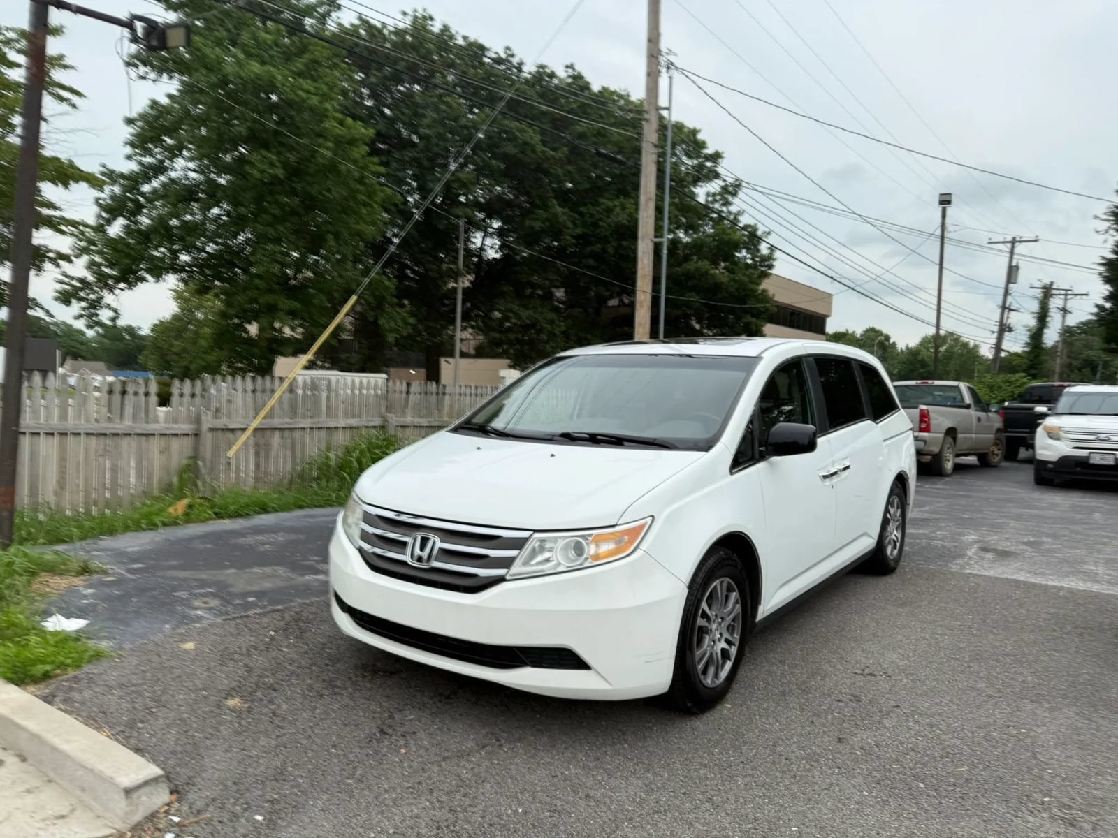 Used 2011 Honda Odyssey EX-L image 3