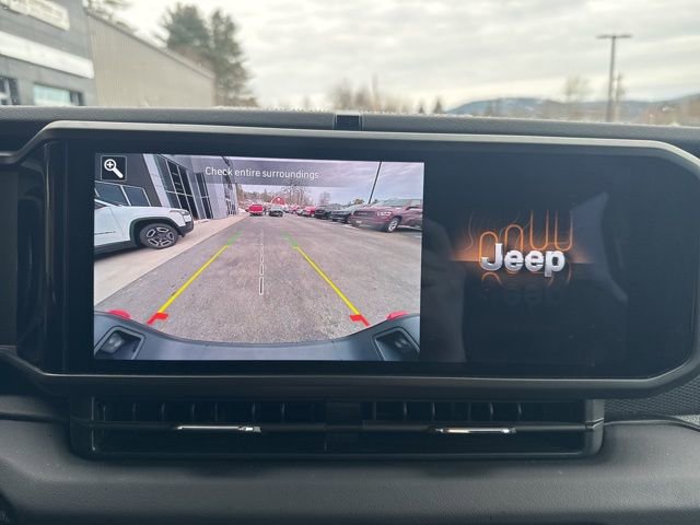 Certified 2025 Jeep Gladiator Mojave w/ Safety Group image 21