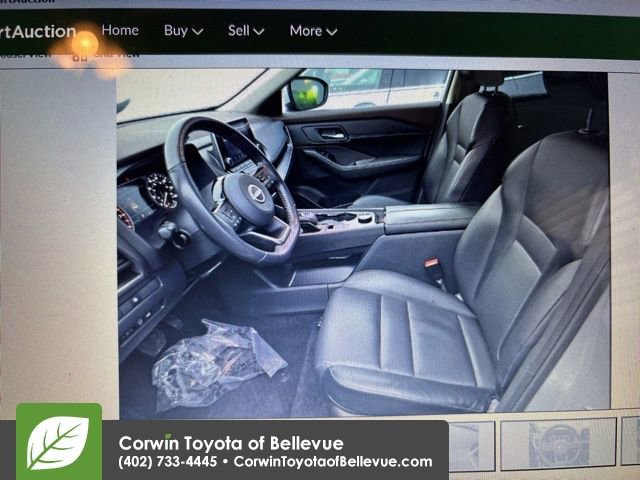 Used 2023 Nissan Rogue SV w/ SV Premium B Package image 8