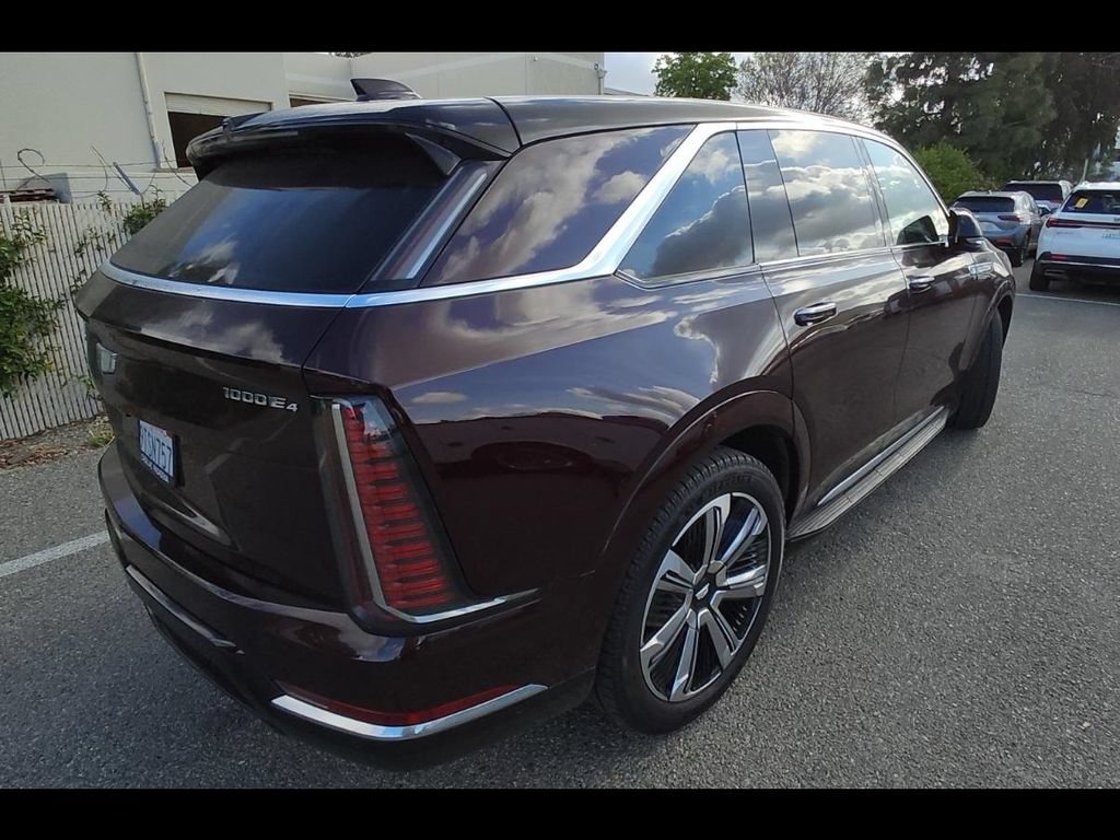 Used 2025 Cadillac Escalade IQ Luxury 2 AWD/4WD image 4