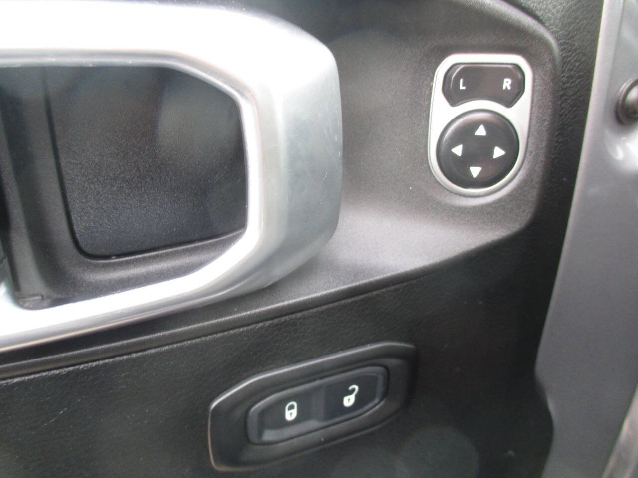 Used 2020 Jeep Gladiator Sport w/ Quick Order Package 24S image 18