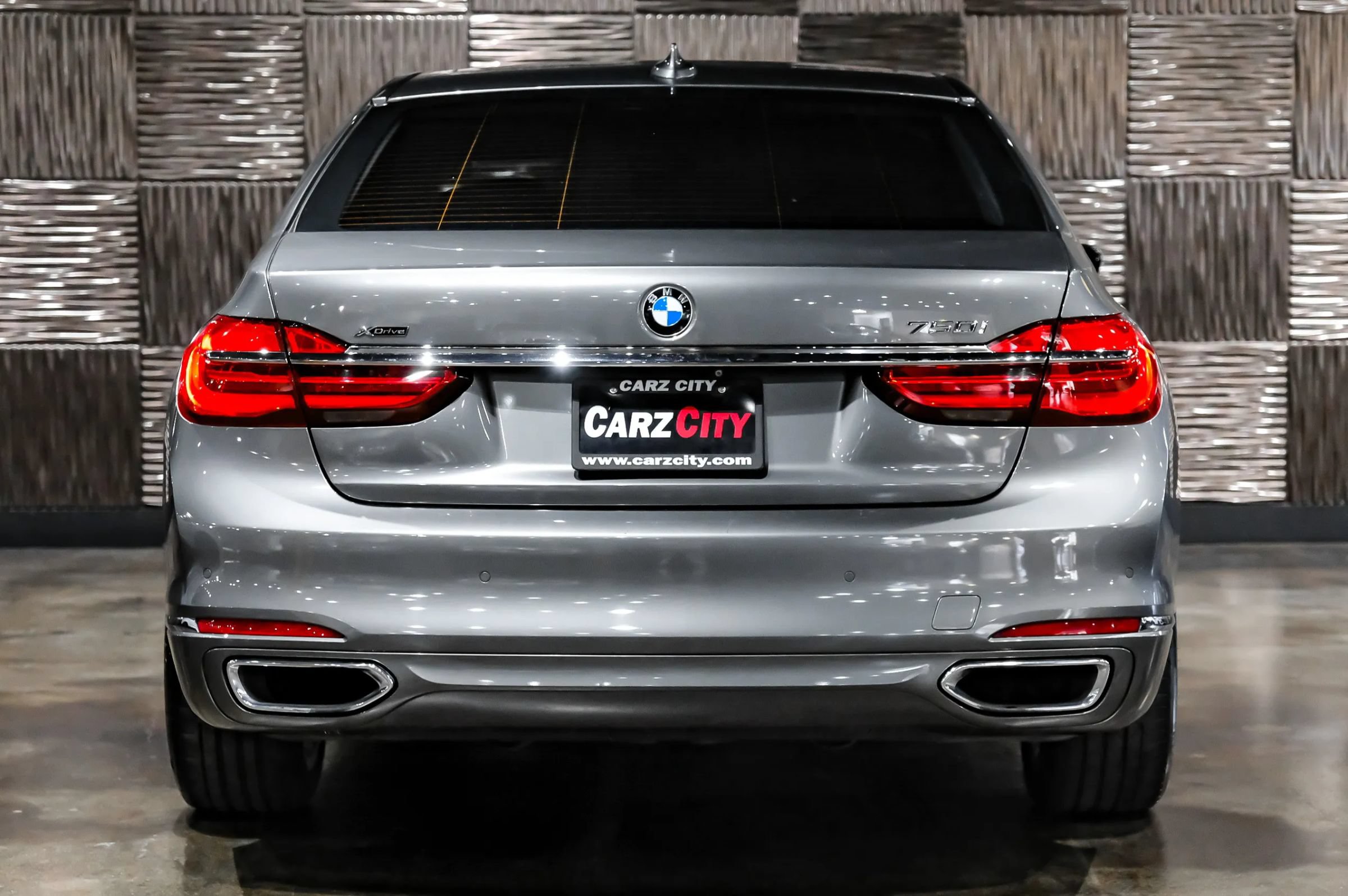 Used 2018 BMW 750i xDrive AWD/4WD image 11