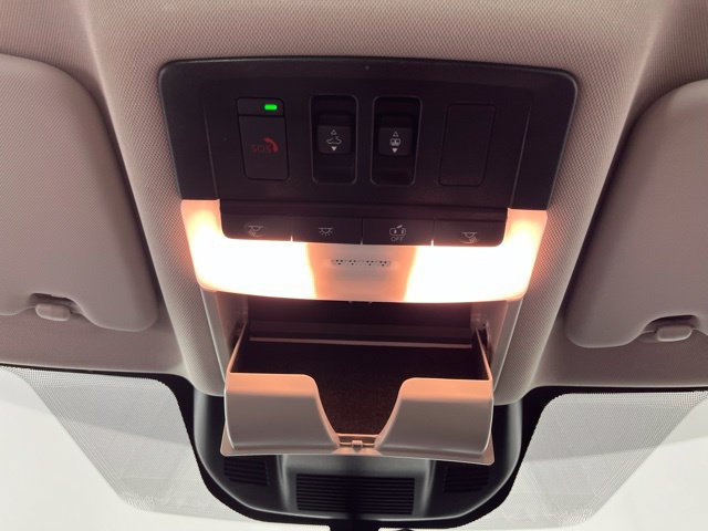 Used 2025 Nissan Rogue SV w/ SV Premium Package FWD image 36