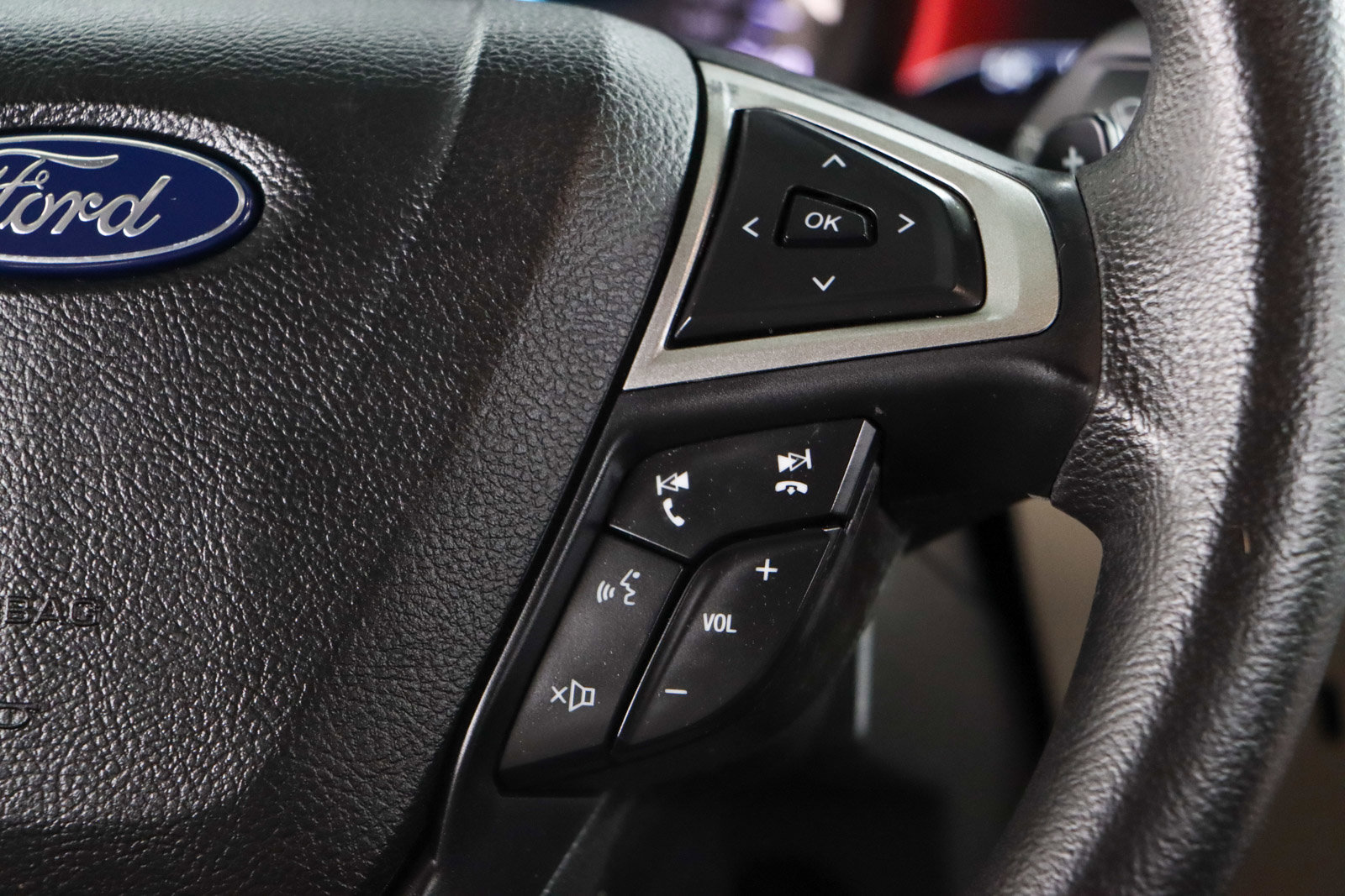 Used 2018 Ford Fusion SE image 14