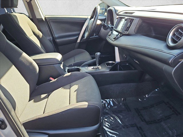 Used 2018 Toyota RAV4 XLE FWD image 21