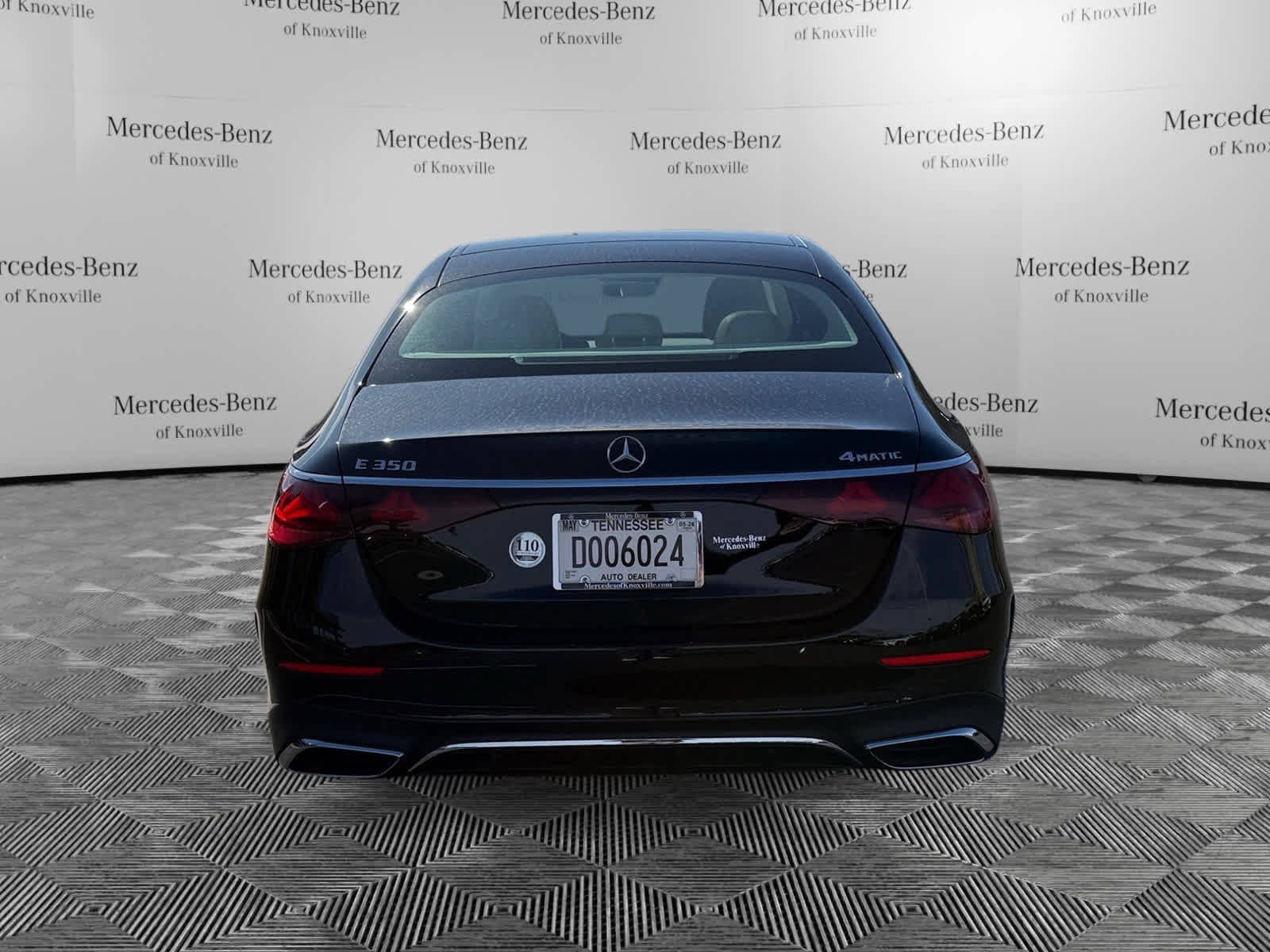 Used 2026 Mercedes-Benz E 350 4MATIC Sedan image 4