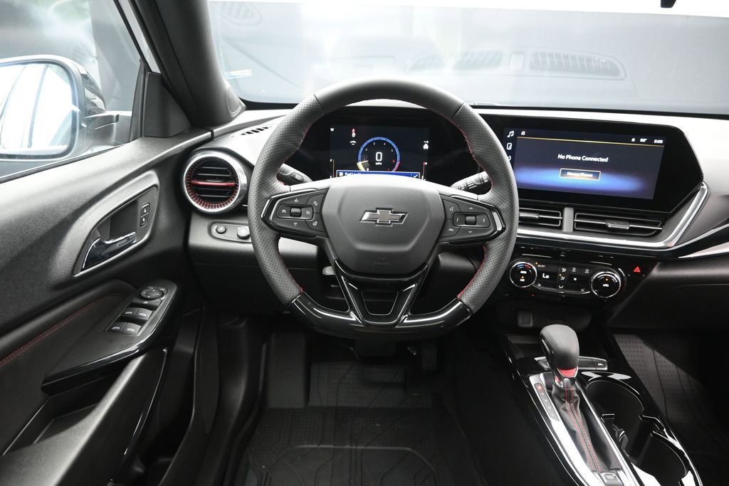 New 2026 Chevrolet Trax RS w/ Sunroof Package FWD image 31