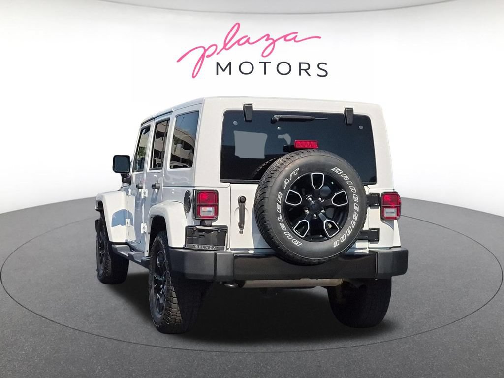 Used 2018 Jeep Wrangler Unlimited Sahara AWD/4WD image 7