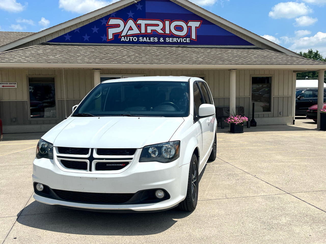 Used 2019 Dodge Grand Caravan GT image 1