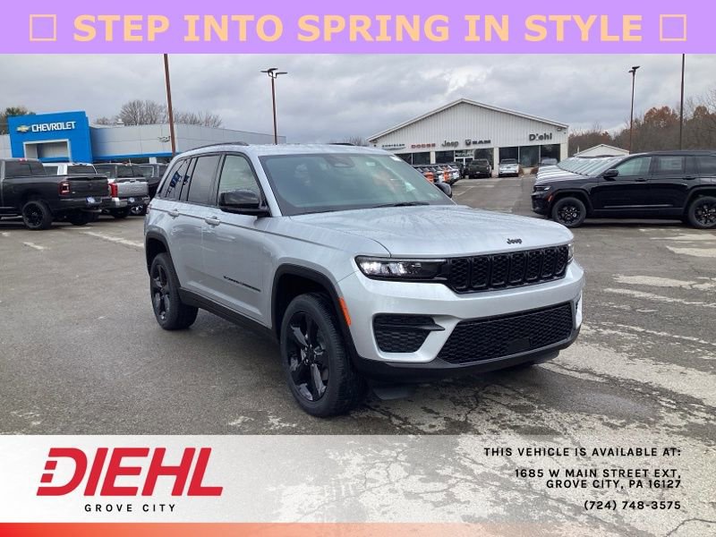 New 2025 Jeep Grand Cherokee Altitude AWD/4WD image 1