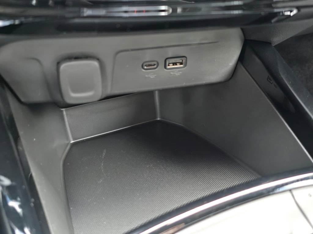 New 2026 Chevrolet Trax RS w/ Driver Confidence Package FWD image 32