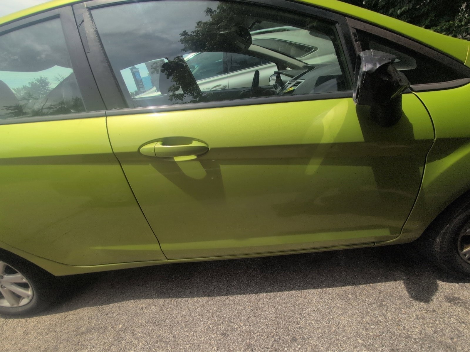 Used 2011 Ford Fiesta SE w/ 203A Rapid Spec Order Code FWD image 24