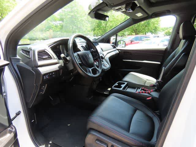 Used 2023 Honda Odyssey Sport image 2