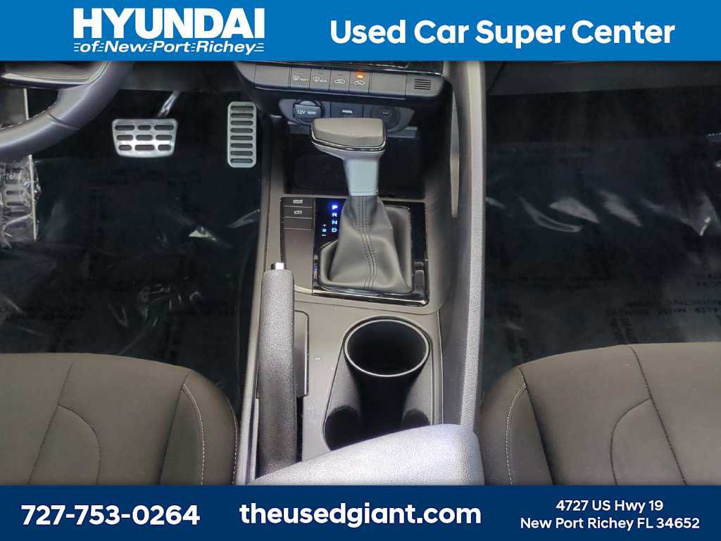 Used 2025 Hyundai Elantra Sport FWD image 19