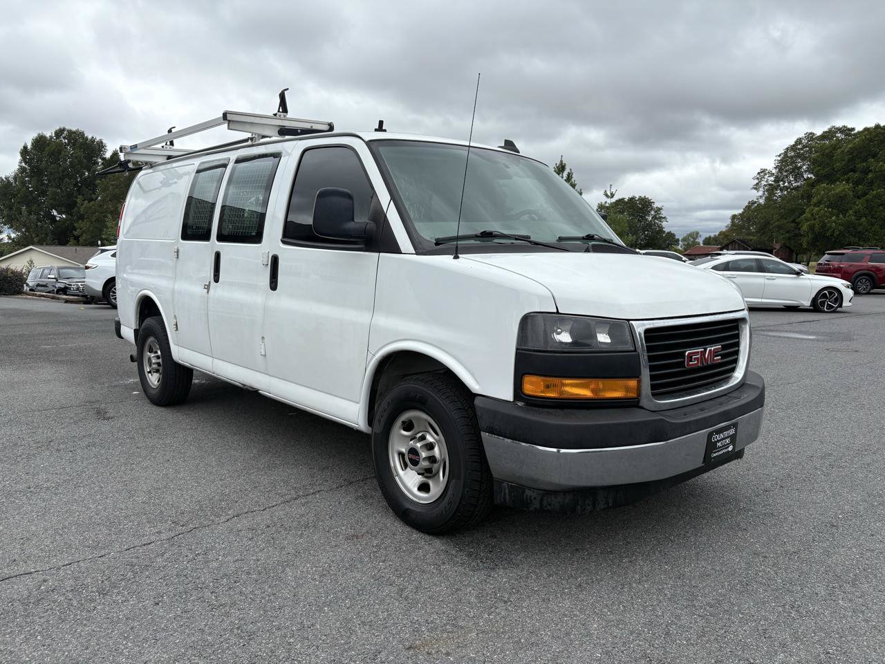 Used 2020 GMC Savana 2500 w/ Driver Convenience Package RWD image 8