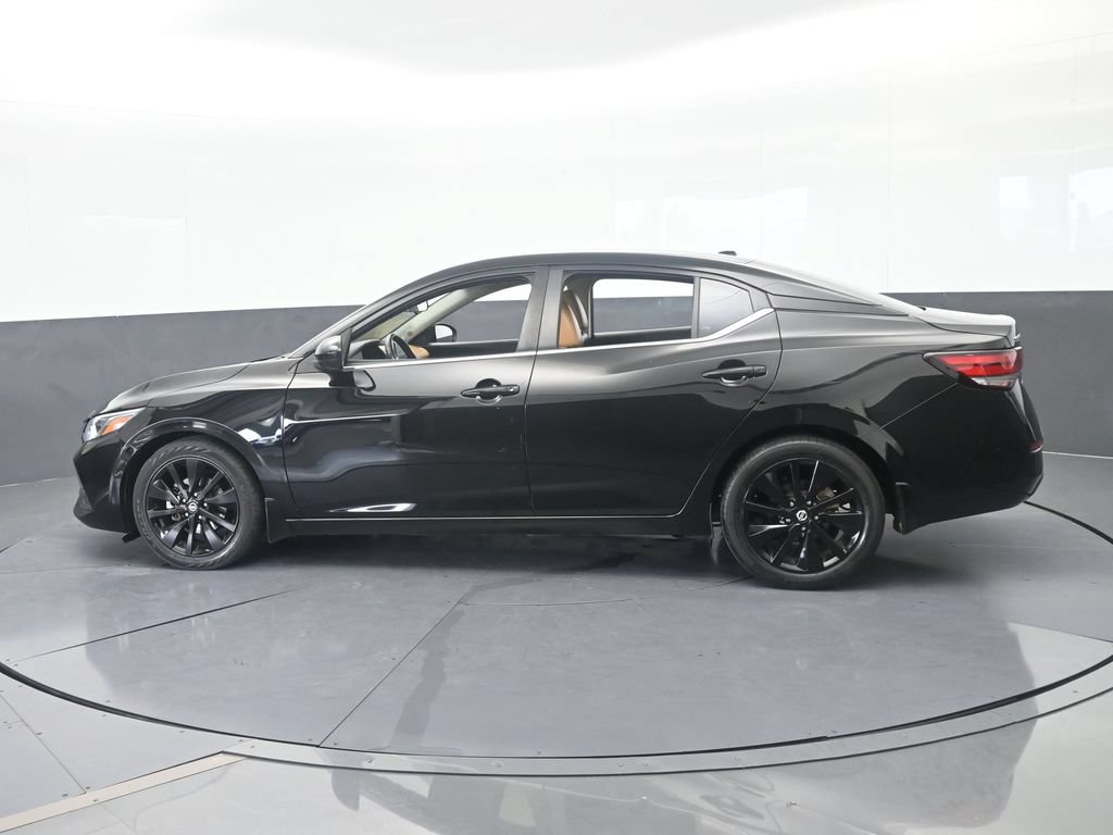 Used 2023 Nissan Sentra SV w/ SV Premium Package FWD image 3
