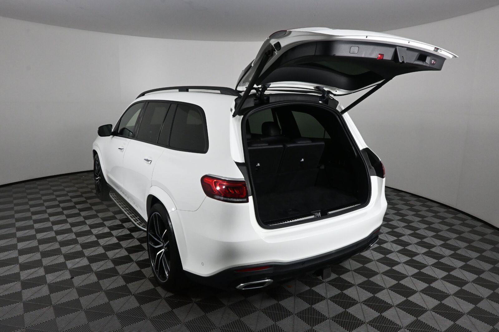 Certified 2022 Mercedes-Benz GLS 450 4MATIC image 32