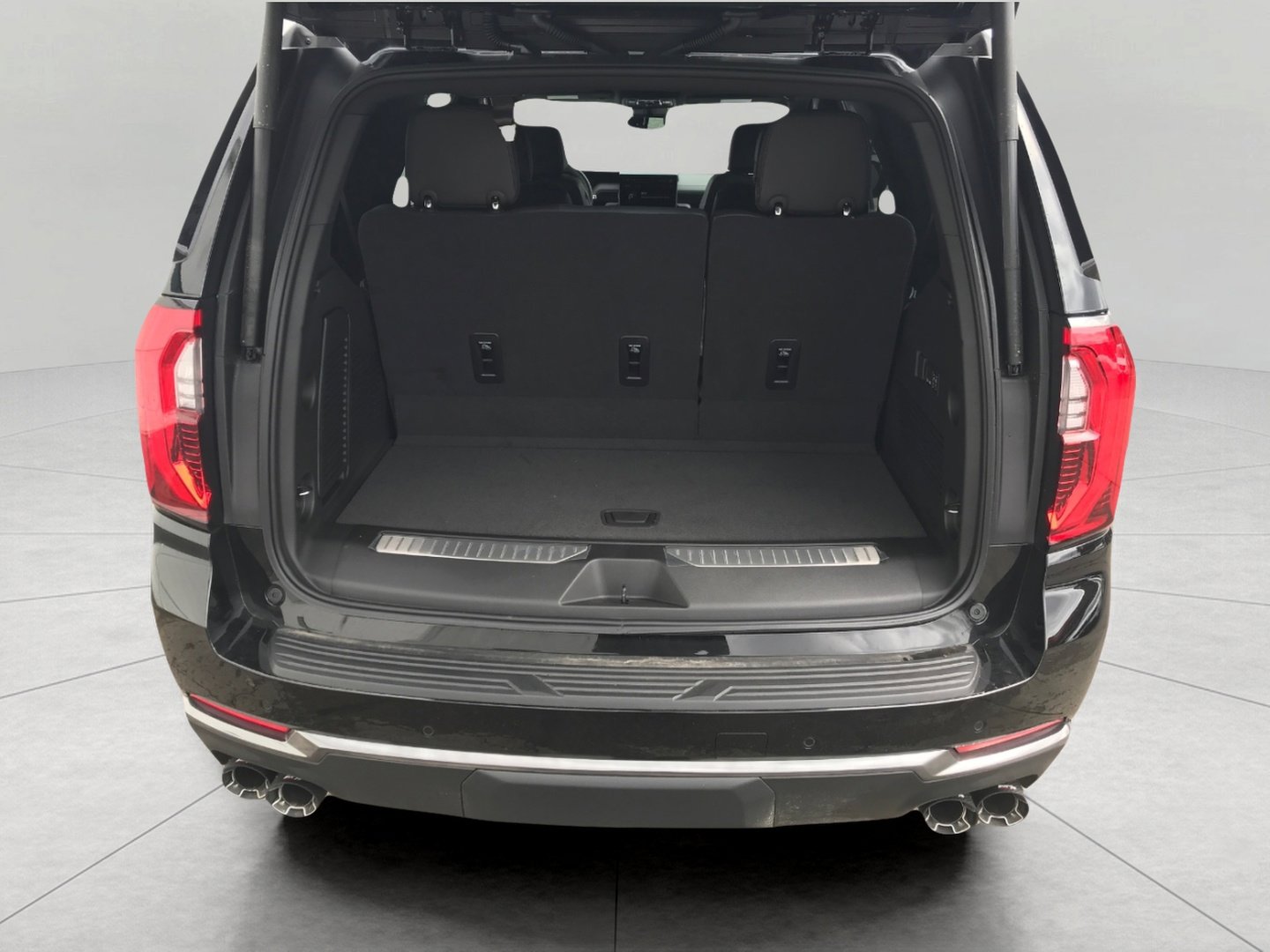 New 2026 GMC Yukon AT4 w/ AT4 Premium Package AWD/4WD image 12