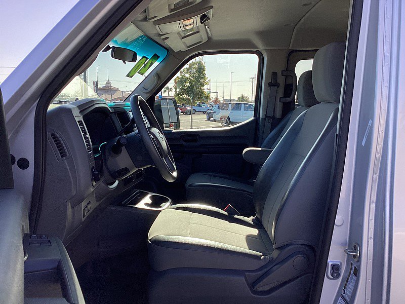 Used 2020 Nissan NV 3500 S image 9