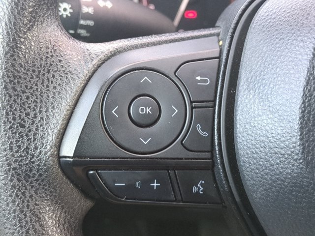 Used 2025 Toyota RAV4 XLE AWD/4WD image 24