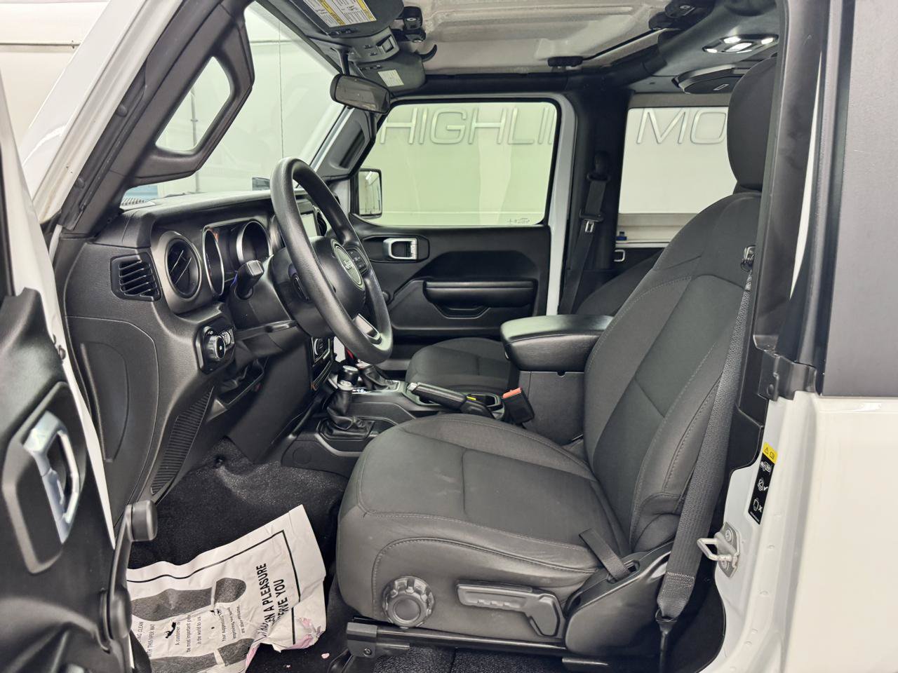 Used 2021 Jeep Wrangler Sport AWD/4WD image 10